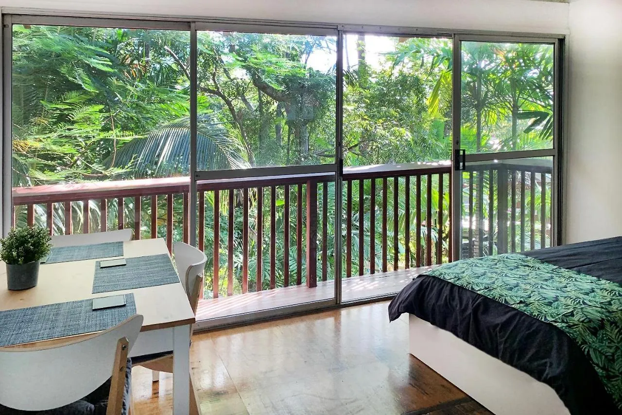 Airlie Beach Magnums - Adults Only Australia